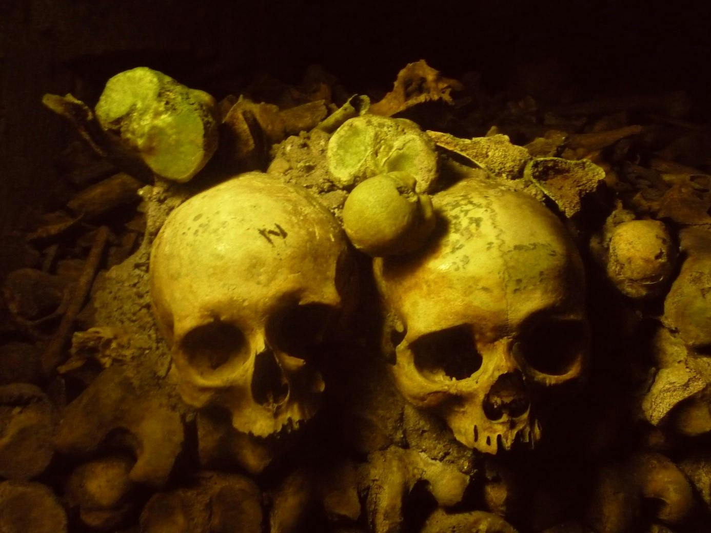 Les catacombes de Paris : six millions de morts sous vos pieds